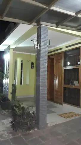 Di Jual Rumah 2 Lantai Hook Semi Furnished Jln Pasirluyu Bandung JaBar
