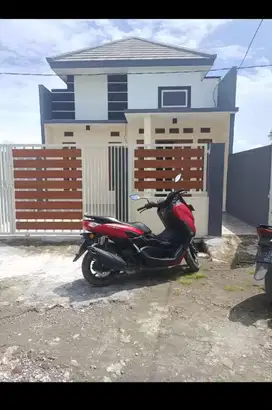 Rumah Cantik di Perbatasan Sby Barat