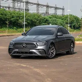 (LIKE NEW!!) Mercedes-Benz E300 AMG Line 2022 W213 FL 530i ES300h C300