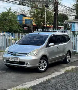DP 15 JT Nissan Grand livina 1.5 XV matic 2012 Bensin