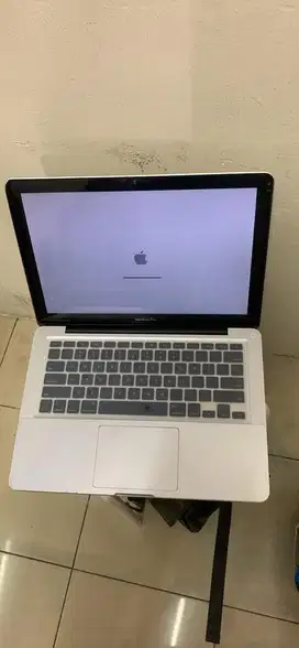 Macbook pro 2008 13 in kondisi bengong