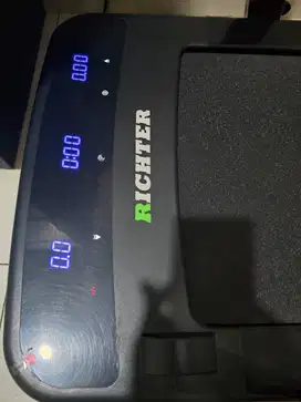 RICHTER Walking Pad / Running Pad Foldable EVOLVE (1.25HP)