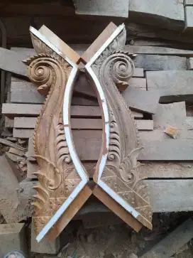 Jasa ukiran kayu