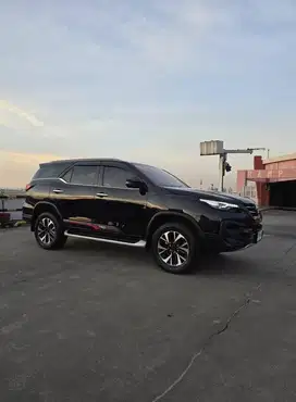 Fortuner TRD 2018 Matic Diesel Hitam