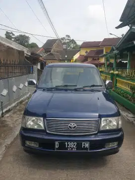 Kijang LGX 2001 km rendah, antik