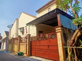 Rumah Tengah Kota Solo