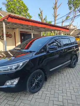 Kijang Innova Type V Diesel 2018