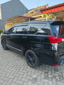 Kijang Innova Reborn Type V Diesel