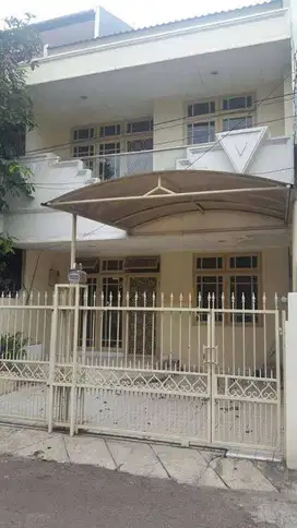 Rumah Kelapa Gading Summarecon belakang mal 90m 2,5lantai