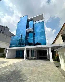 Gedung Baru KH. Wahid Hasyim 4Lt 25x42 1067m2 Lokasi Sangat Bagus
