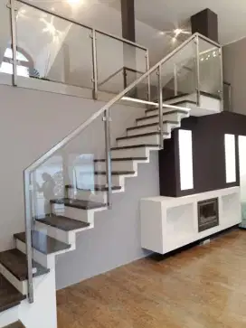Railing Tangga Kaca Stainless