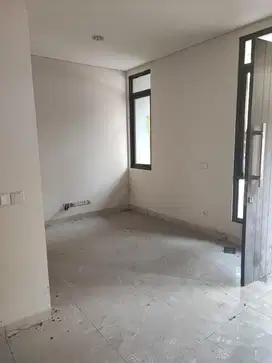 Di jual Rumah di Regent Town BSD.