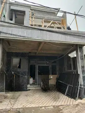 Di Jual Rumah Regency Melati Mas.