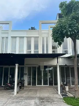 Disewakan Ruko 2 lantai Pakuwon City Bagus, Mewah & siap huni