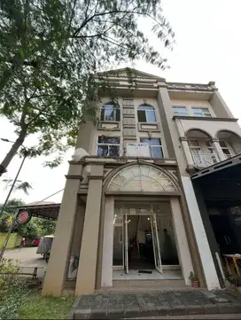 Ruko Strategis Bangunan 3 Lantai di Rose Graden Bulevard Grand Galaxy