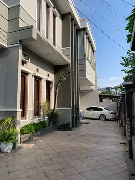 Rumah Modern minimalis di Cideng, Siap huni