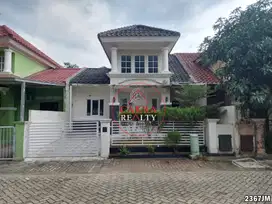 Dijual rumah real estate 2 lantai siap huni full renovasi