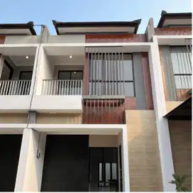 rumah 2 lantai dekat aeon mall bsd