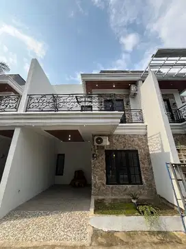 Rumah clasik eropa 800jutaan dkt lrt/tol cibubur