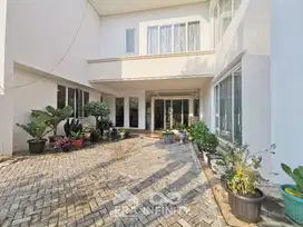 RUMAH MEWAH MAINROAD PLUIT RAYA
