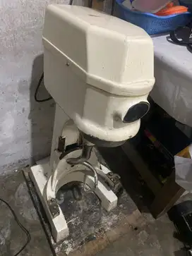 DIJUAL SEGERA MIXER ROTI