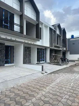 Di jual rumah KPR 5 juta all in dekat mall paradise Serpong city