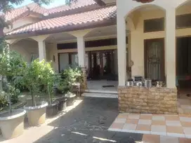 Dijual rumah lokasi strategis jalan utama Veteran Bintaro JakSel