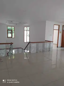 Rumah pinggir jalan sunter danau agung permai raya cocok untuk usaha