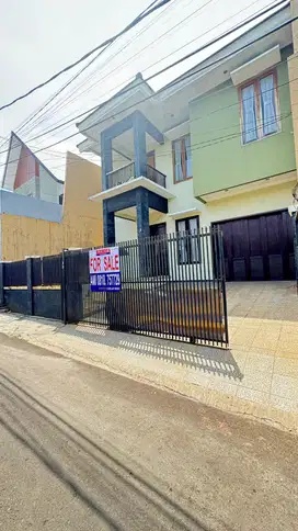 Dijual Rumah Modern di Jalan Teratai Putih, Rengas Rempoa, TangSel