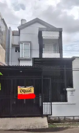 Di Jual Rumah Asri Siap Huni Depan Taman Dekat Toll CENGKARENG
