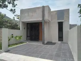 Hunian Daerah Premium Bangunan Baru Dekat Stadion Maguwo