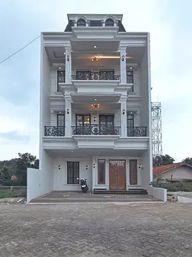 RUMAH MEWAH BARU MURAH SIAP HUNI DALAM TOWNHOUSE DIJAKARTA SELATAN
