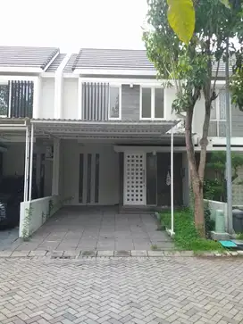 Dijual & Disewakan Cepat Rumah 2Lt Siap Huni Greenlake Wiyung