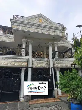 Rumah cantik 3 lantai