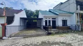 Rumah dalam perumahan di bimomartani sleman