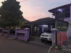 di jual  rumah  di tengah kota tangerang, pengayoman