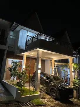 Dijual Cepat Rumah 2 Lantai Full Furnish di Merjosari Kota Malang