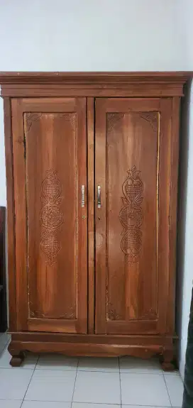 Dijual cepat Lemari pakaian