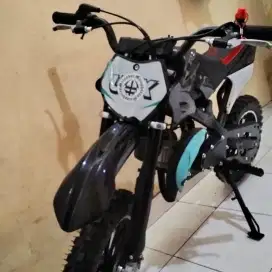 Motor bensin Mini Trail PMB