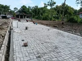 TANAH KAVLING DEKAT LAPANGAN NGONGKODONO KAUMAN