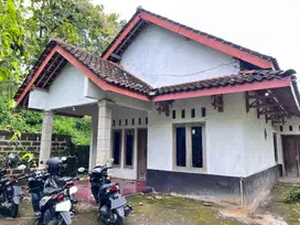 Rumah 300 Juta Dekat Pasar Mojogedang Karanganyar