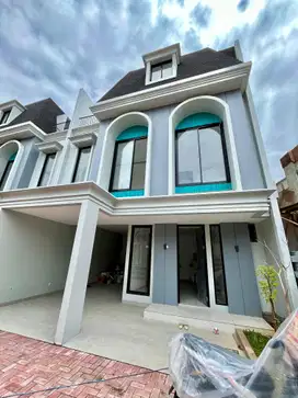 Rooftop Garden Mewah! Rumah Premium di Cipayung