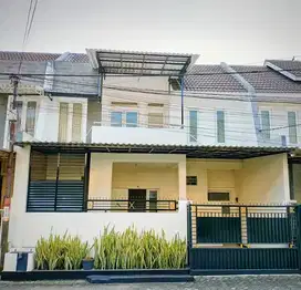 Rumah 2 lantai minimalis di Sentra Point dekat UPN Rungkut