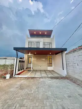 RUMAH DIJUAL 2 LANTAI BARU DEKAT STASIUN LRT JATIMULYA BEKASI TIMUR