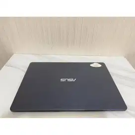 LAPTOP ASUS ZenBook UX331U i5 RAM 8GB SSD 256GB