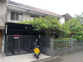 Dijual cepat ! Rumah nyaman dan asri bebas banjir