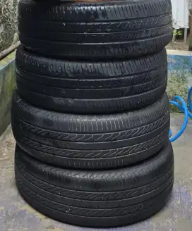 Dijual Ban Tubeless ex Toyota Vios