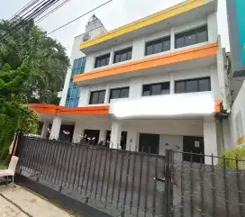 Di jual ex sekolah , lokasi area sekitaran BINTARO SEKTOR 9