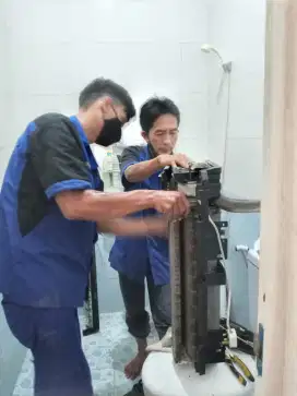 Jasa bongkar pasang AC / Pindahan AC ke rumah