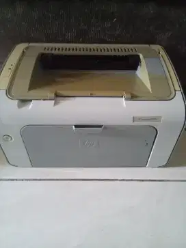 Printer laserjet merk HP P1002
